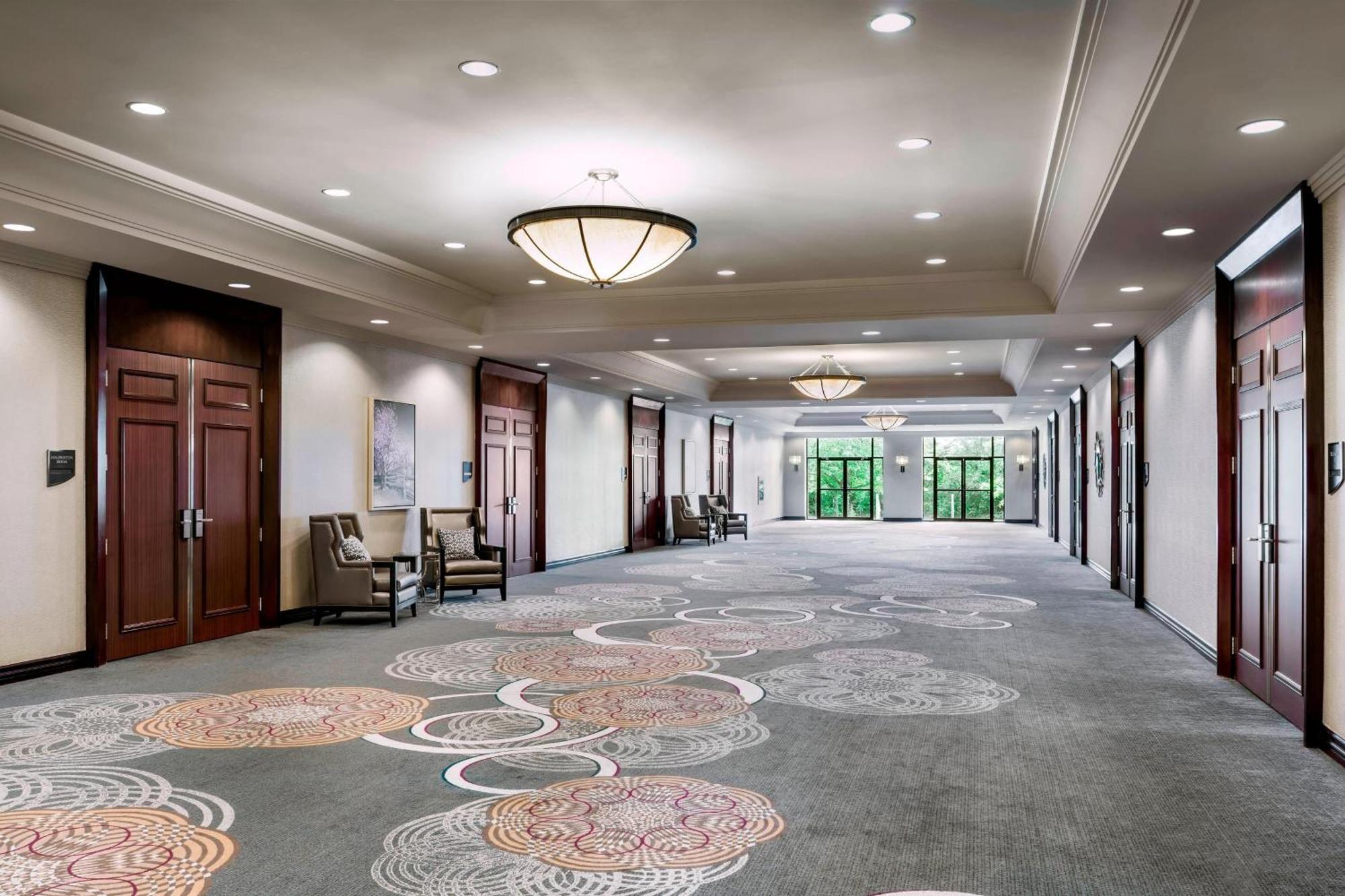 Sheraton Toronto Airport Hotel & Conference Centre Dış mekan fotoğraf