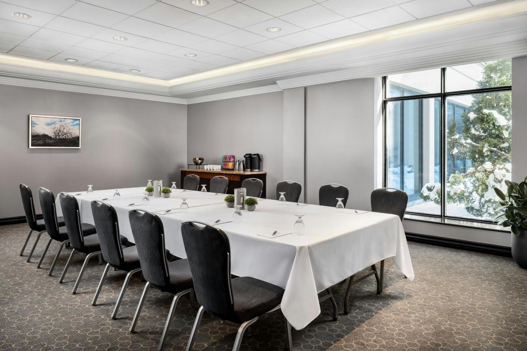 Sheraton Toronto Airport Hotel & Conference Centre Dış mekan fotoğraf